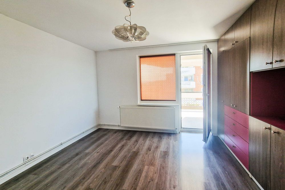 Vand apartament 3 camere + garaj (Dorobanti)