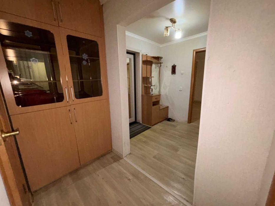 Продаётся 2-комнатная 5 микрорайон