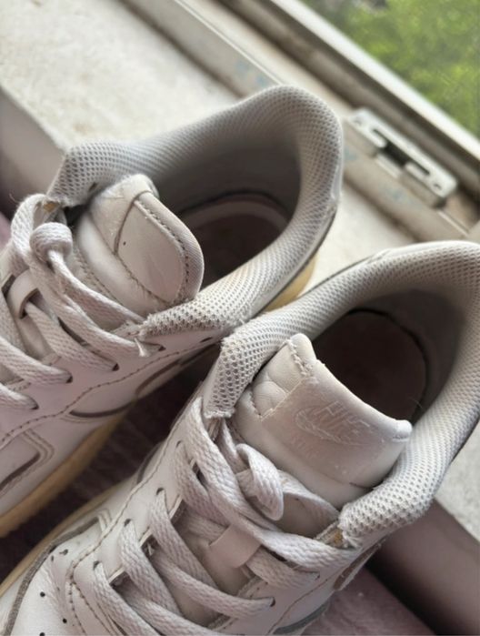 Adidasi Nike marimea 34