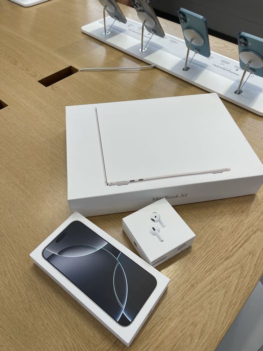 Macbook Air 13 2025 M4 новый