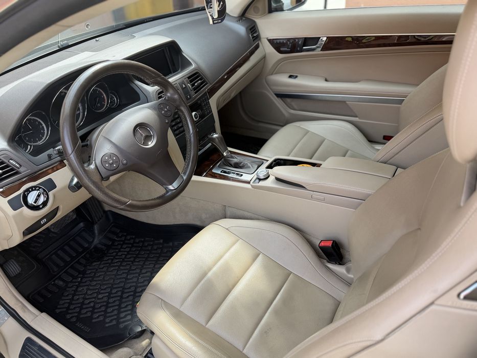 Mercedes Benz E 250 CDI Coupe (C207)