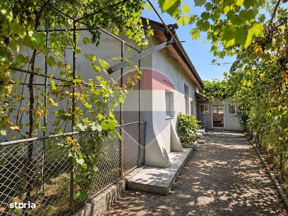| Casă 3 camere | teren 2800 mp | Brancoveanu | A 1|