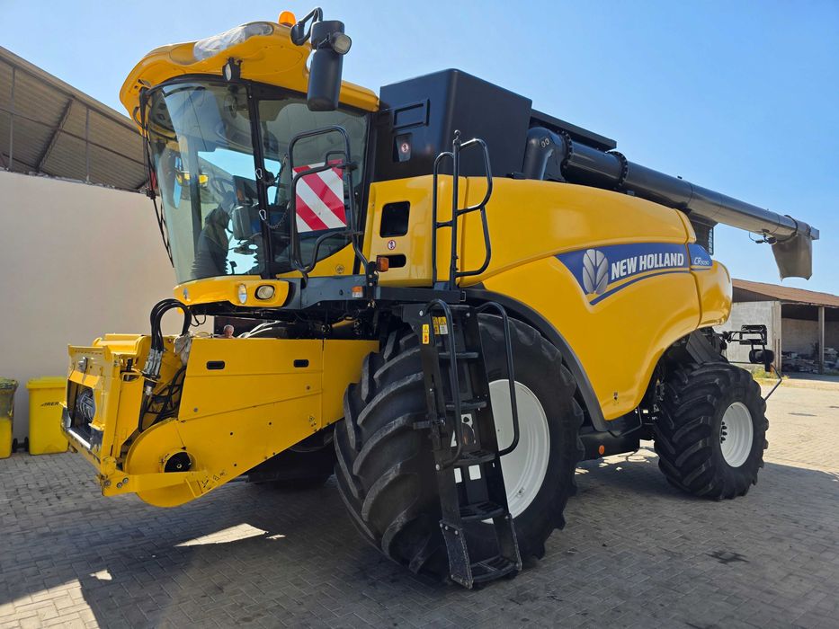 Combina agricola New Holland CR 9090 Elevation 4WD