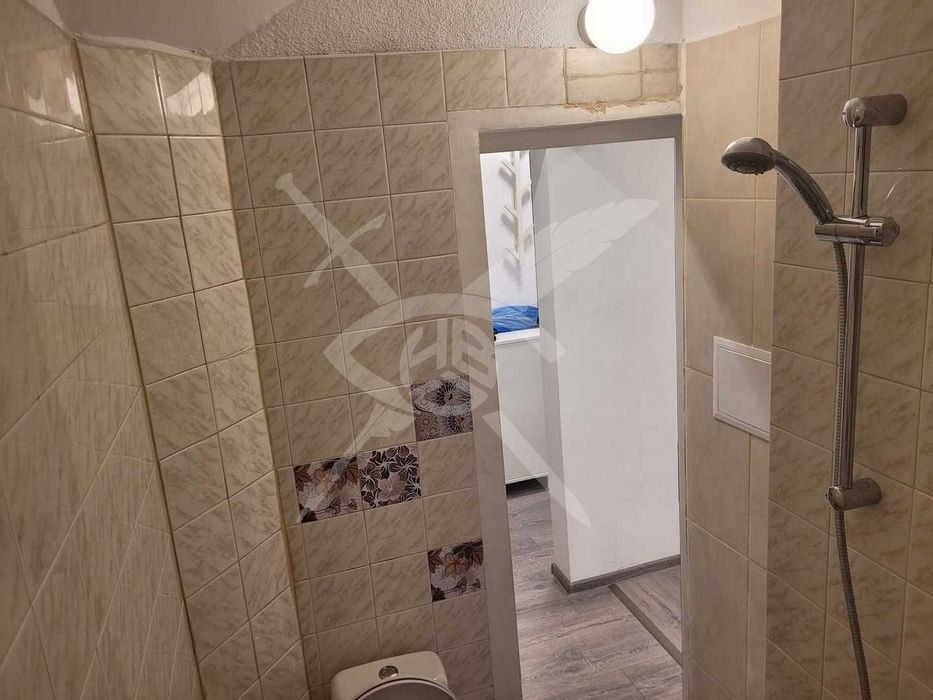 Дава се под наем Тристаен апартамент в София, Център - 62 кв.м за 822.63 € - Снимка #10