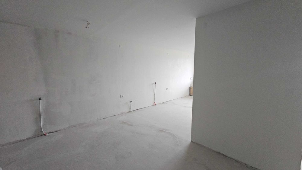 Продава се Двустаен апартамент в Разград, Бели Лом - 65 кв.м за 1232 €/кв.м - Снимка #1