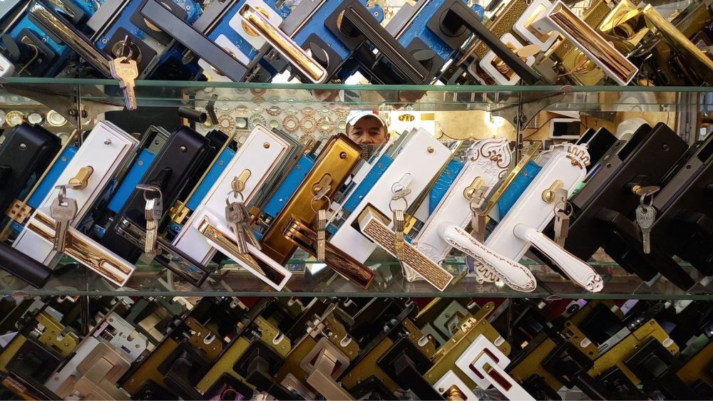 Дверные замки в широком ассортименте