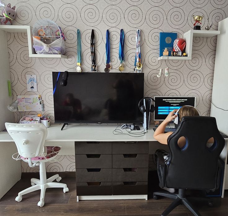 Продам детский гарнитур.