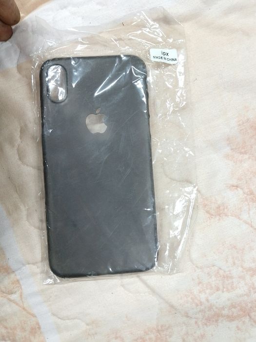 Чехол на iPhone X черный