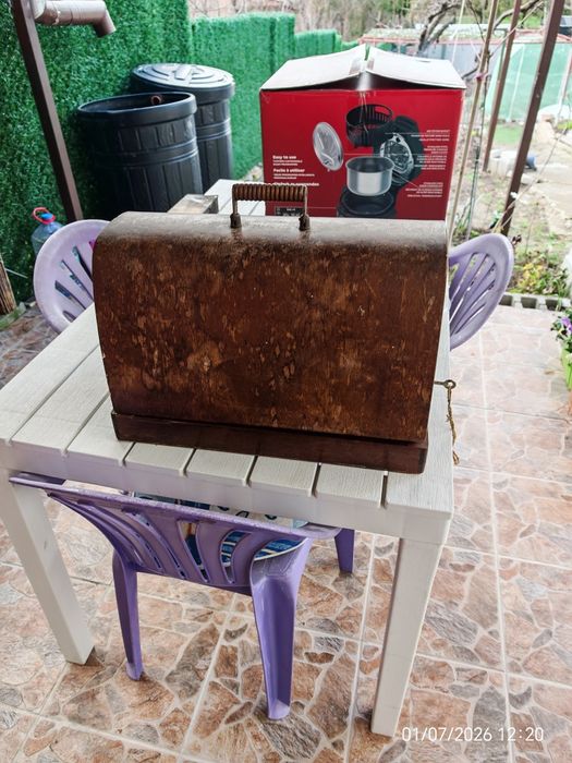 Стара шевна машина