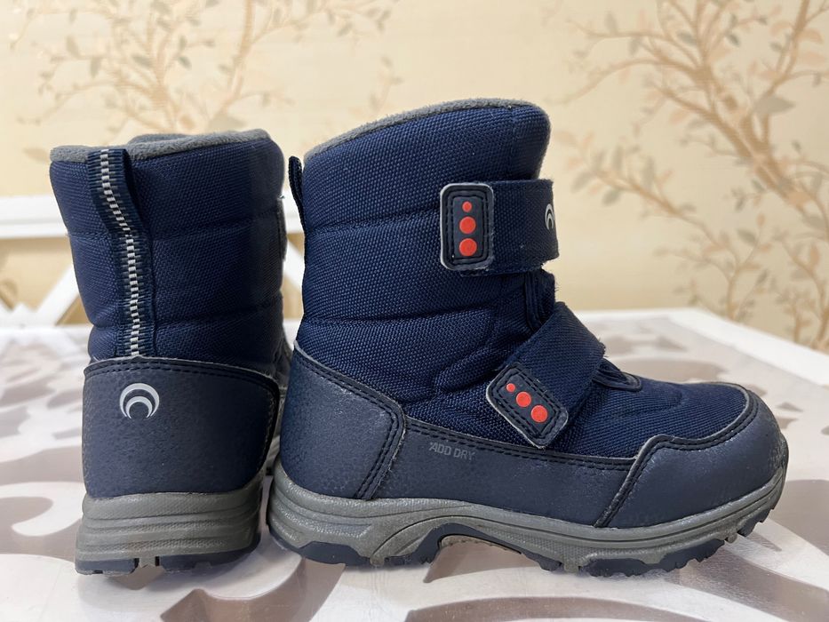 Разгружаю детский гардероб