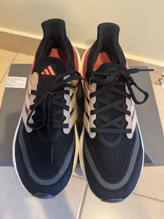Adidasi pentru sala Adidas Ultraboost, marimea 42 2/3