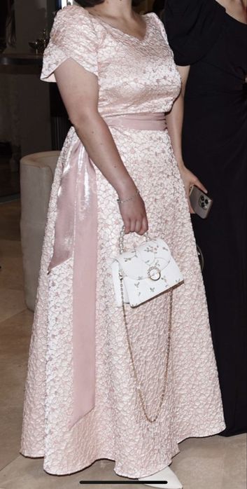 Платье вечернее.