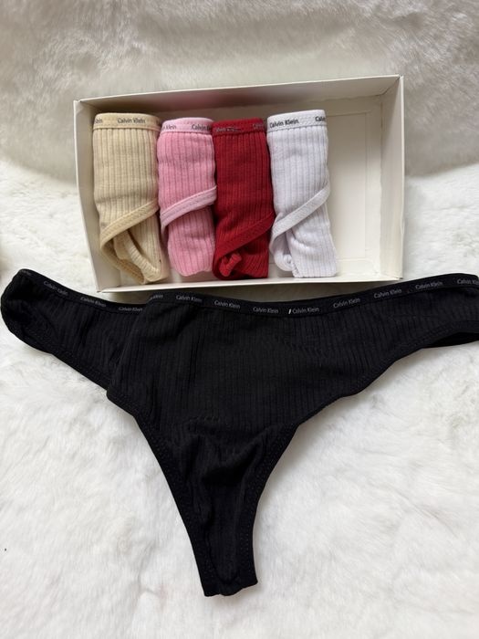 Set de 5 perechi chiloti tanga Calvin Klein L