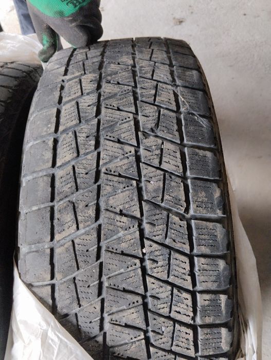 Продам шины бу размер 225/65/17
