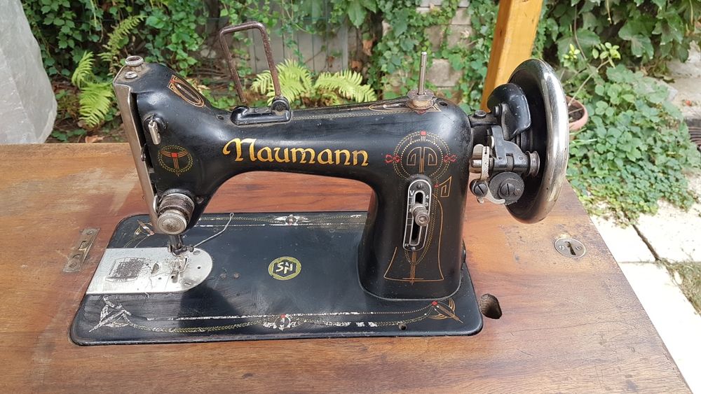 Naumann masina cusut colecție, decor sau utilizare