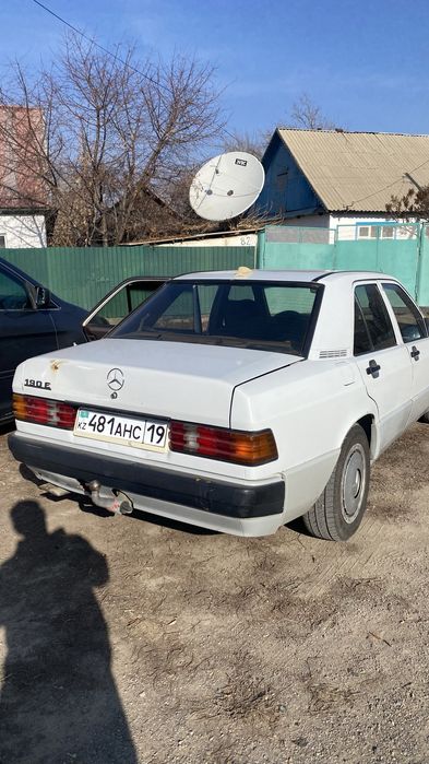 Мерседес 190 Е сатамын