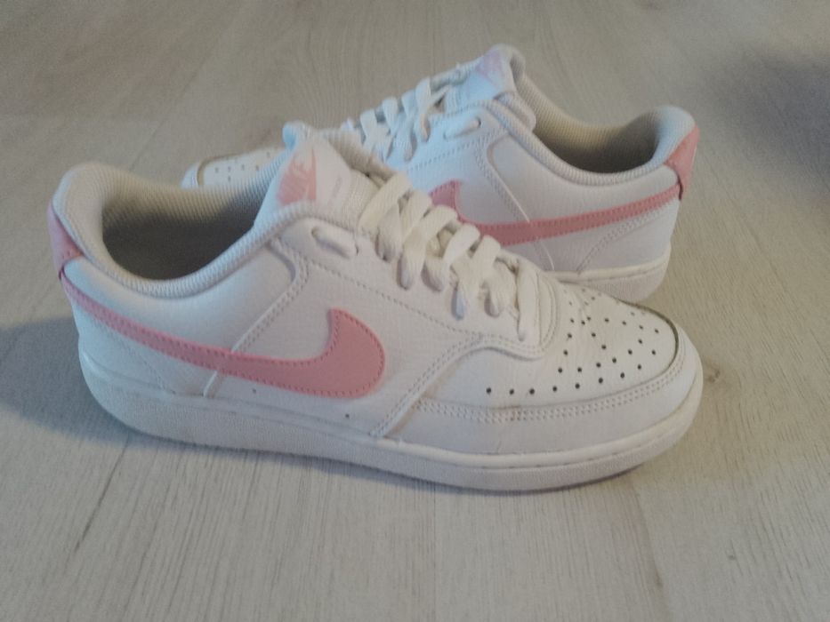 Сникърси Nike  Court Vision 38