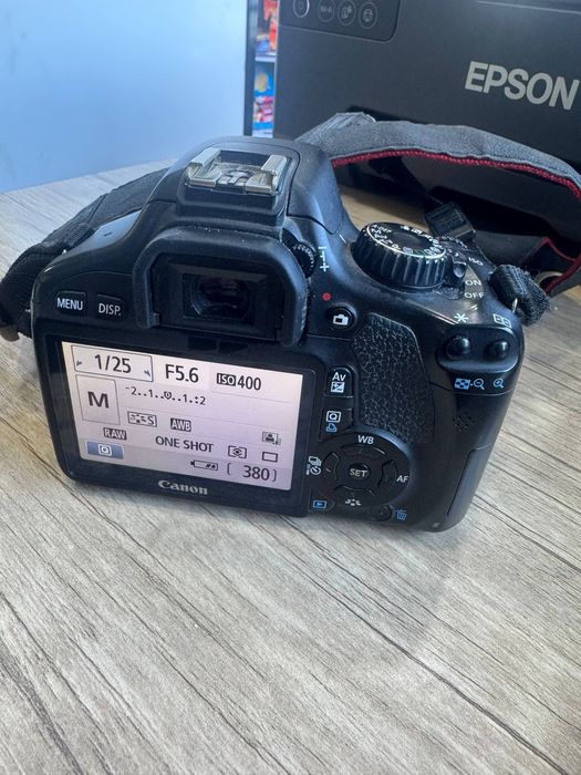 Kamera Canon 550D sotiladi!