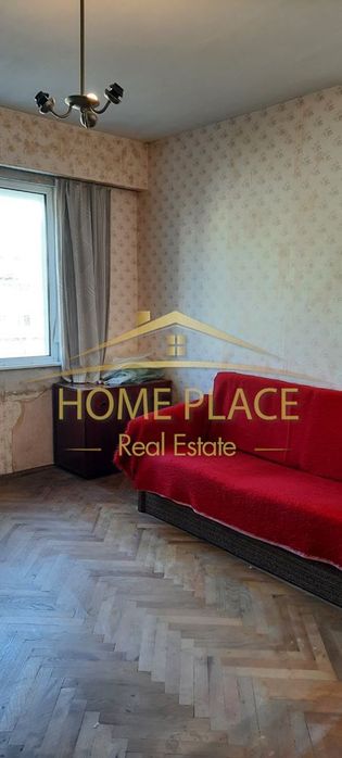 Четиристаен апартамент в Цветен Квартал