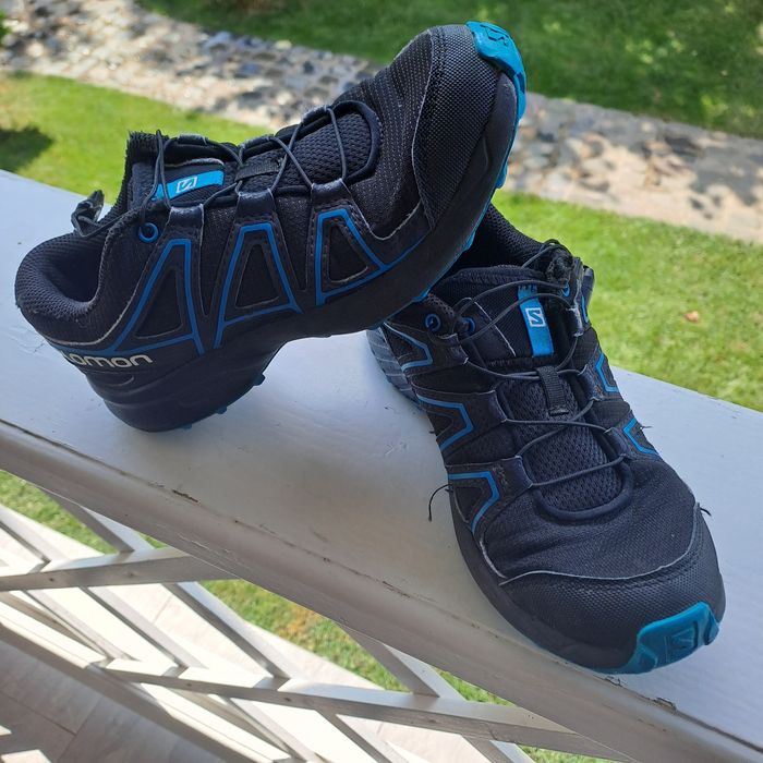 Adidași Salomon nr 34