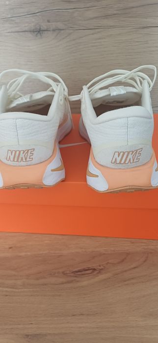 Маратонки Nike  Размер 42