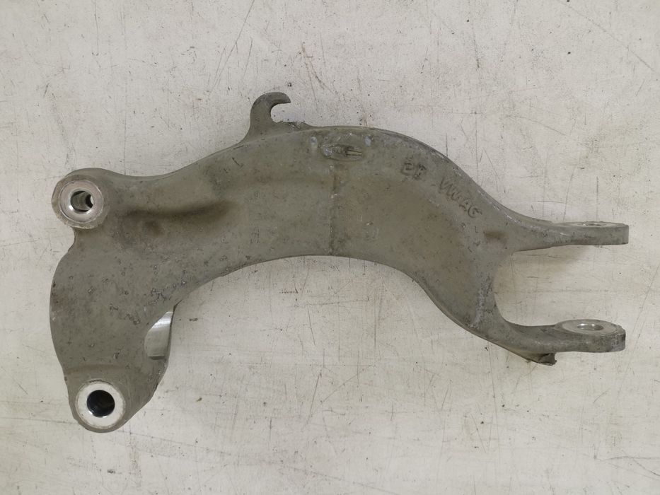 Ауди Q7 / Audi Q7 Амортисьорно рамо/окачване в добро състояние, оригин