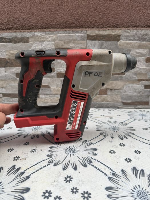 Акумулаторен перфоратор MILWAUKEE M18 BH