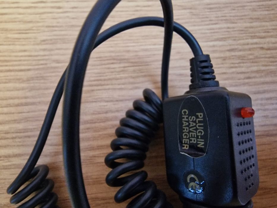 Incarcator telefon-auto