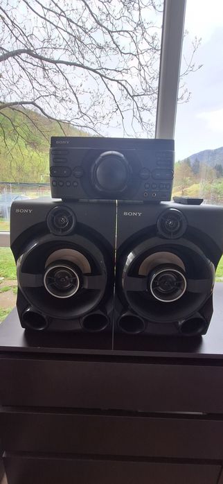 Sony стерео уредба 2040 w