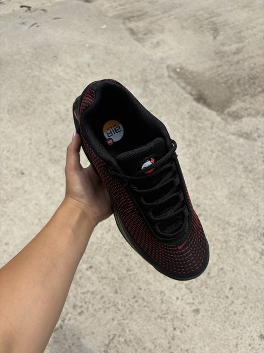 Dn Black and Red