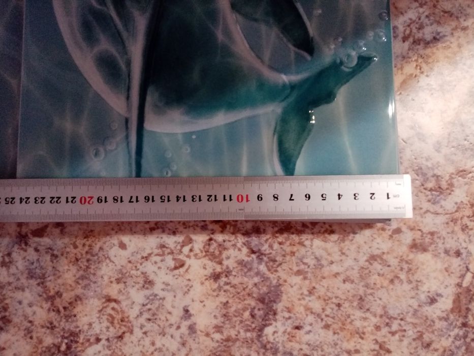 Кафель новый  в ванну или туалет.