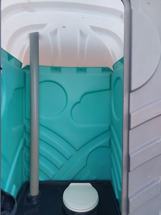 Преносими тоалетни