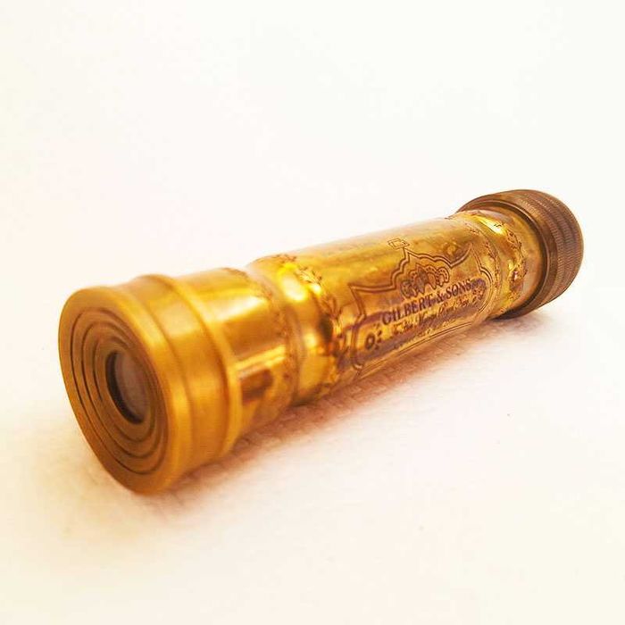 Калейдоскоп бронзов в дървена кутия.