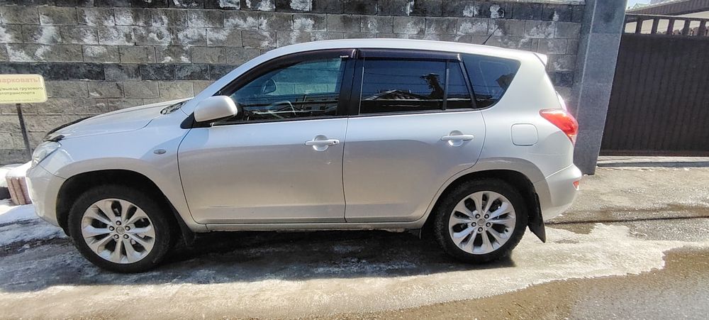 Тойота Раф 4. Газ/бензин