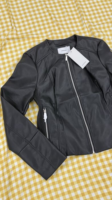 Reserved дамско черно кожено яке еко кожа