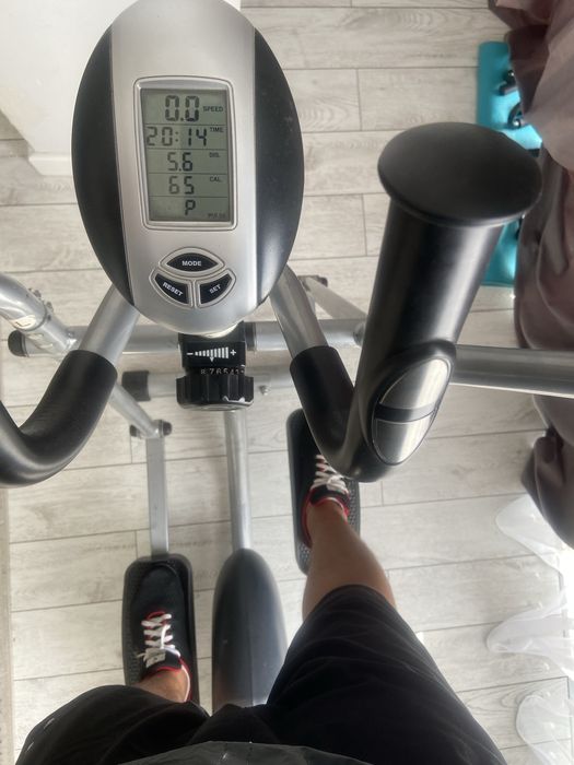 Эллиптический тренажер