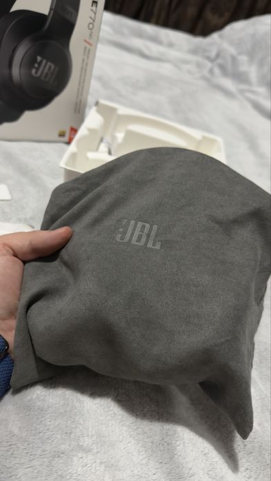 Casti noi JBL  Live 770nc