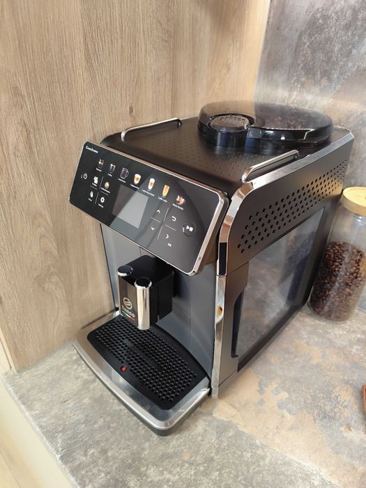Кафеавтомат SAECO GRANAROMA SM6585/00
