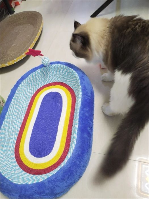 Лежанка для кошек