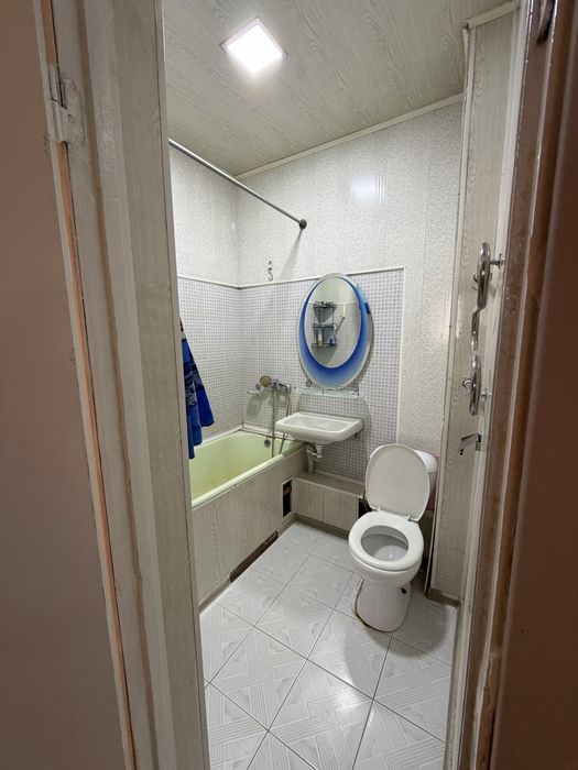 srochna kvartira sotiladi