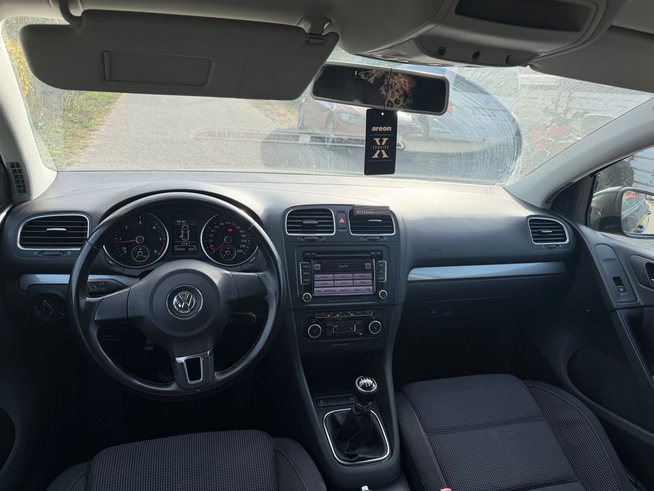 Volkswagen Golf 2011 diesel, 4.851 € — imagine 5