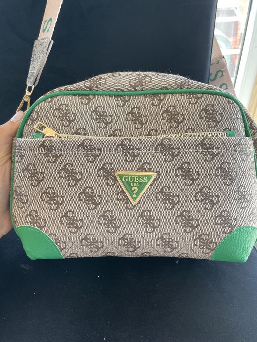 Чанти Guess