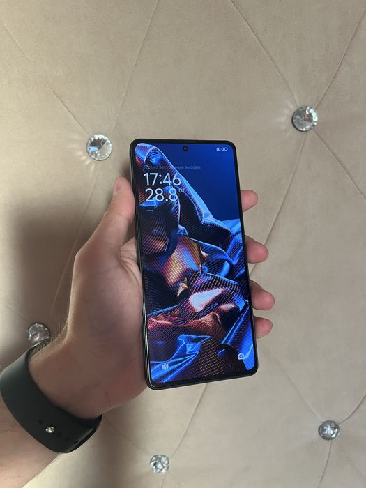 Продам Poco X5 pro 5G