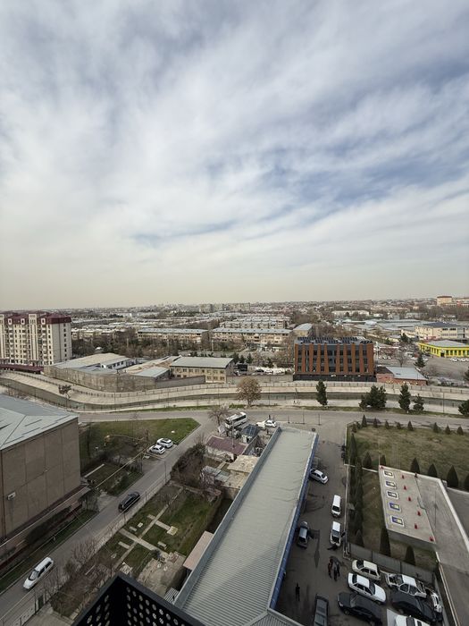 Сотилади! Квартира каробка ҳолатида