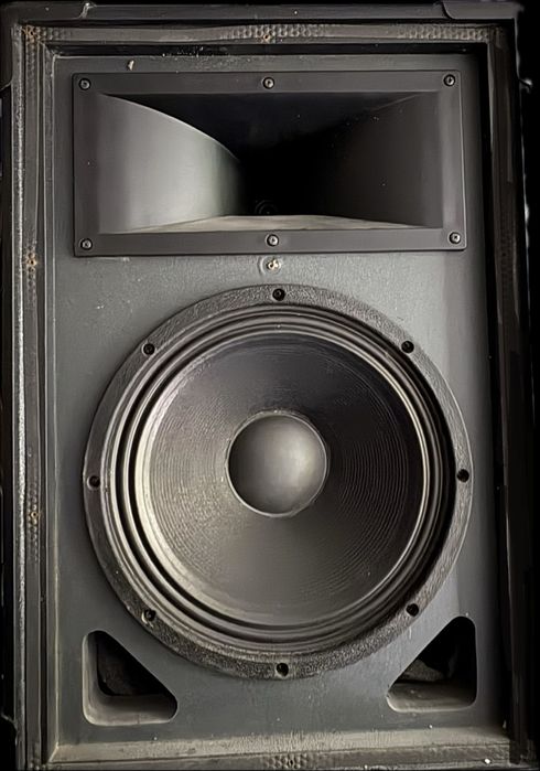 Професионални тонколони за озвучаване DJ