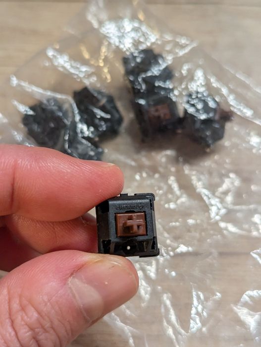 Tastatura mecanica Keycool KC84 cherry MX brown switches