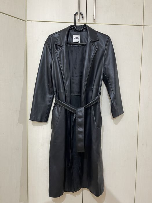 Продам кожаный плащ