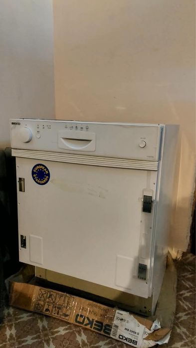 Посодумоечная машина BEKO