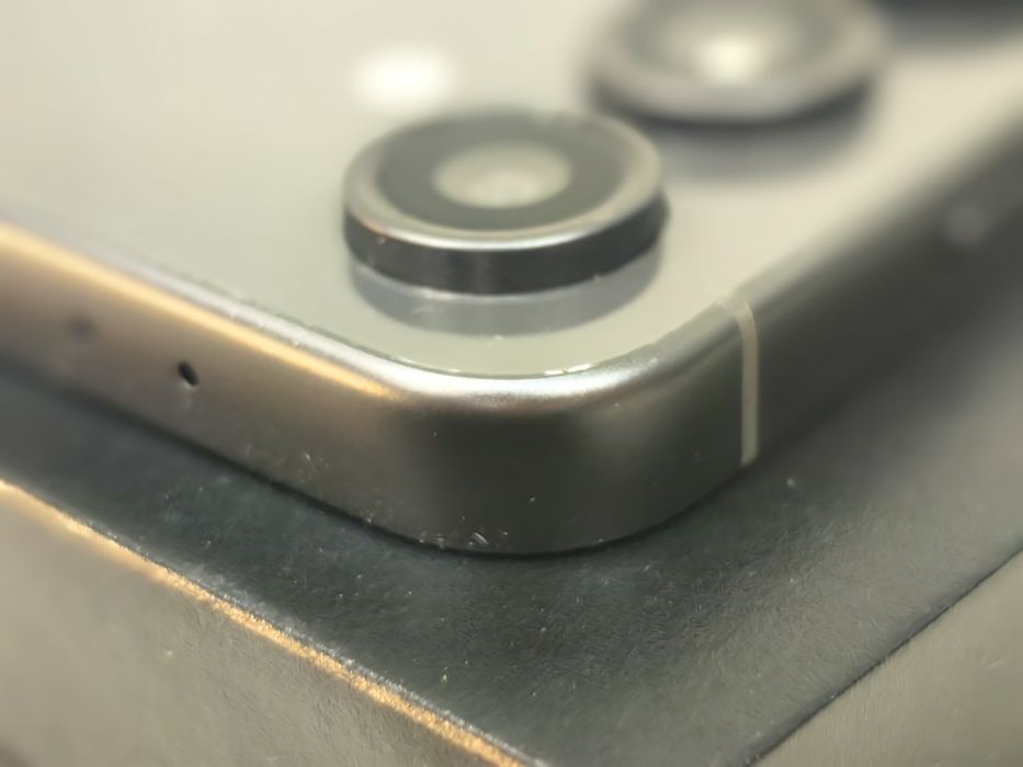 Хб! Samsung S 24 FE 8/256Gb  ЧИСТО НОВ Перфектен