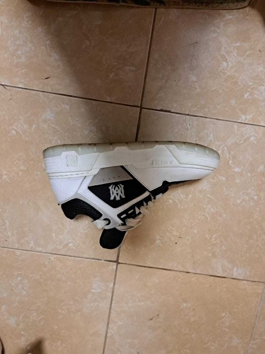 Adidași  AMIRI stare buna